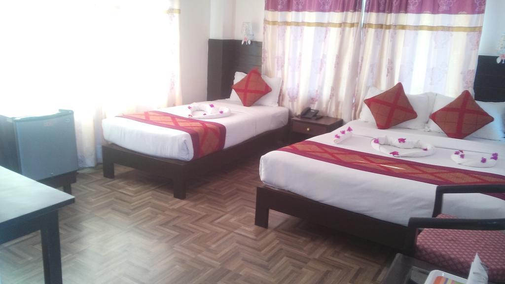 Hotel Center Lake Pokhara Pokój zdjęcie