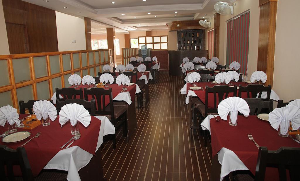 Hotel Center Lake Pokhara Zewnętrze zdjęcie